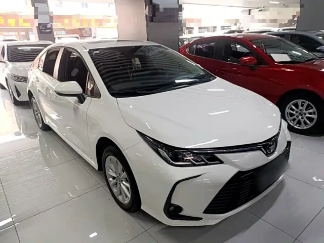 Toyota Corolla — Фото автомобиля 3