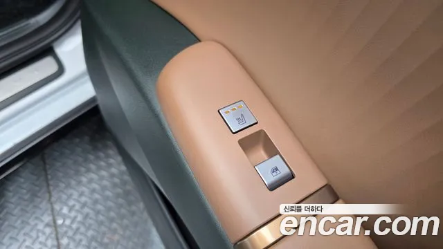 Hyundai Grandeur GN7 — Фото автомобиля 25