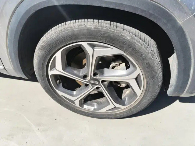 Geely Xingyue L — Фото автомобиля 6