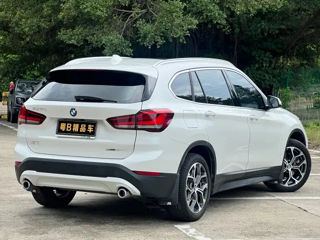 BMW X1 — Фото автомобиля 4