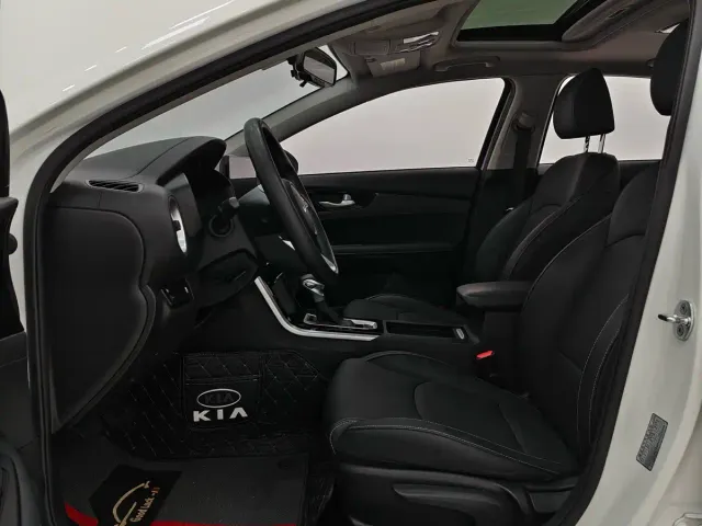 Kia K3 — Фото автомобиля 7