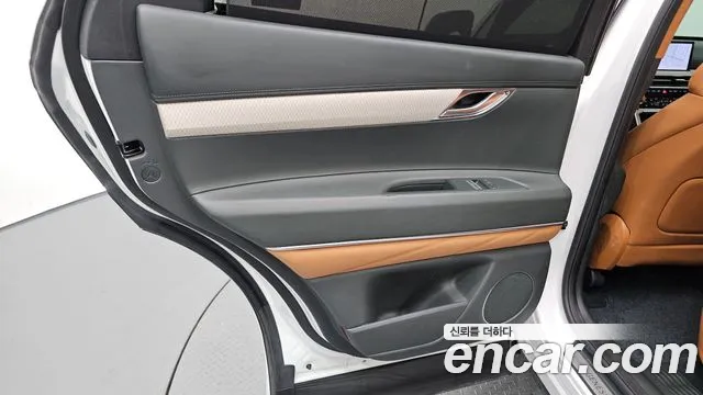 Genesis GV80 — Фото автомобиля 14