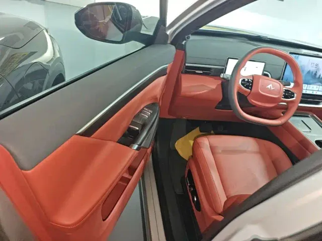 Dongfeng eπ 008 — Фото автомобиля 15