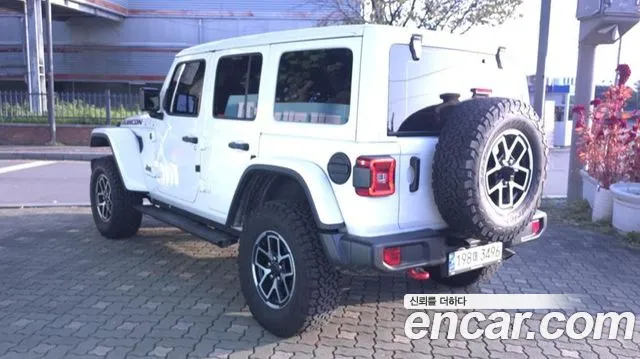 Jeep Wrangler JL — Фото автомобиля 18