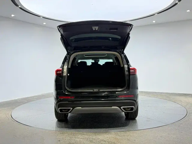 Buick Envision Plus — Фото автомобиля 9