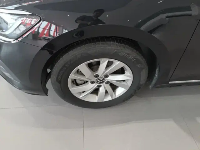 Volkswagen Passat 2025 Outstanding 280TSI Business Edition — Фото автомобиля 22