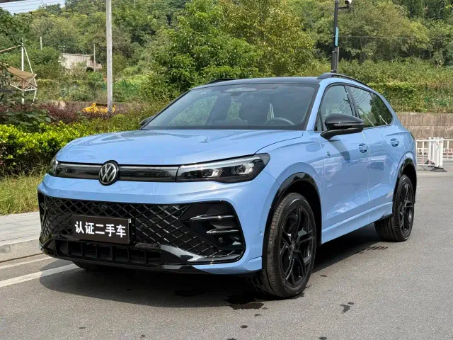Фотография автомобиля — Volkswagen Tiguan L