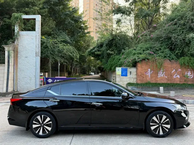 Nissan Teana — Фото автомобиля 15