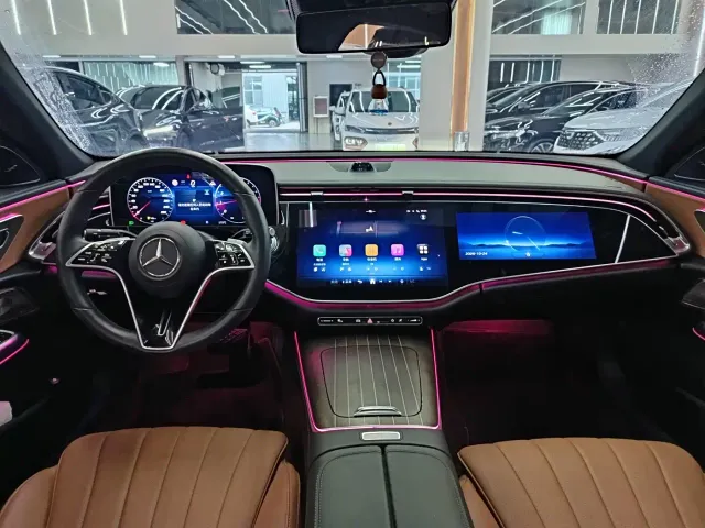 Mercedes-Benz E-Class — Фото автомобиля 6