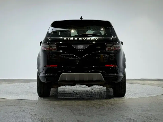 Land Rover Discovery Sport — Фото автомобиля 3