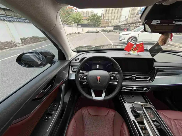 Hongqi HS5 — Фото автомобиля 9