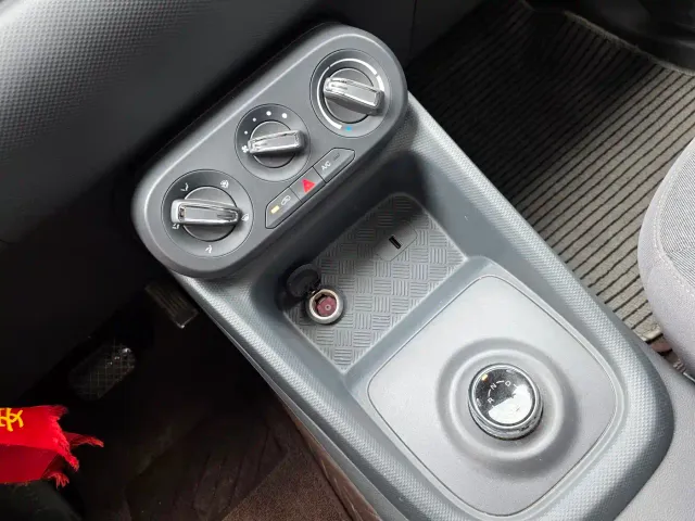 Wuling Hongguang — Фото автомобиля 15