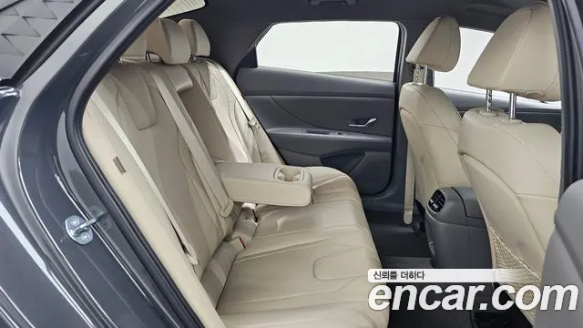 Hyundai Avante CN7 — Фото автомобиля 18