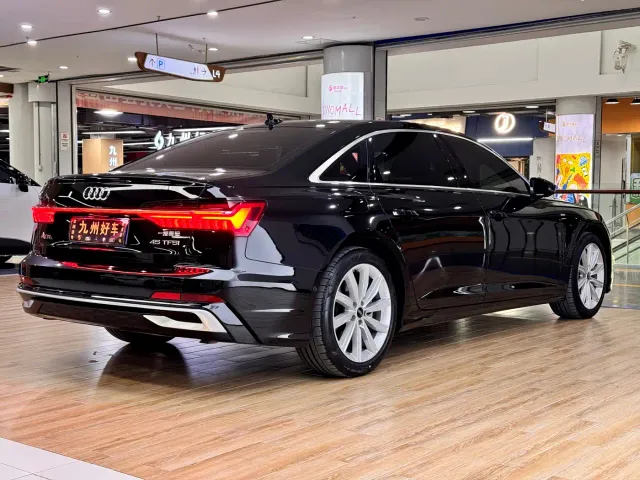 Audi A6L — Фото автомобиля 8