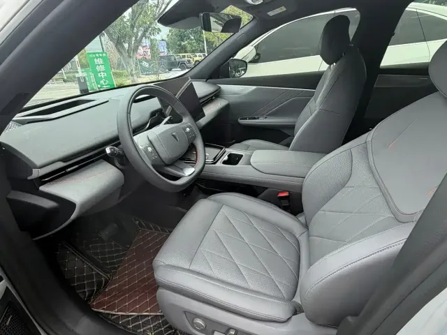 Deepal Shenlan S05 2026 620Max Pure Electric Edition — Фото автомобиля 4