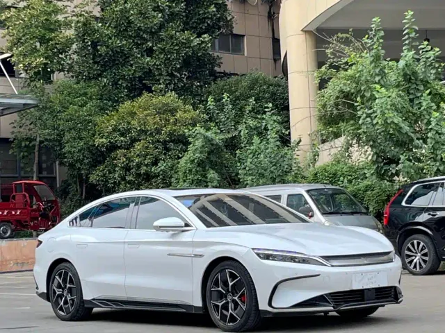 BYD Han — Фото автомобиля 3
