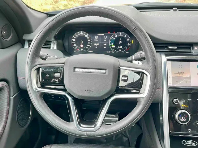 Land Rover Discovery Sport — Фото автомобиля 17