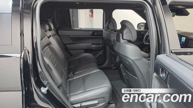 Hyundai Santafe Santa Fe (MX5) Бензин 2.5T 2WD — Фото автомобиля 11