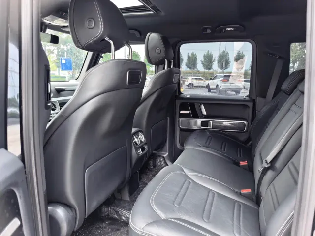 Mercedes-Benz G-Class — Фото автомобиля 13