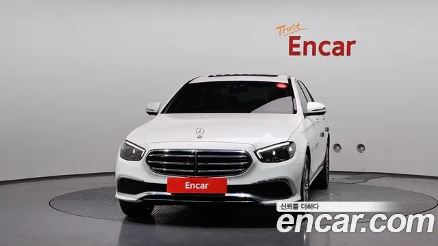 Mercedes-Benz E-Class E-класс W213 E350 4MATIC Exclusive — Фото автомобиля 3