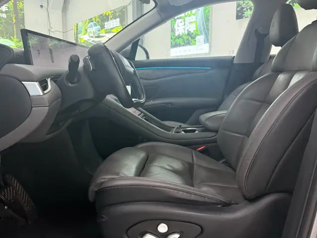 IM Motors LS6 — Фото автомобиля 5