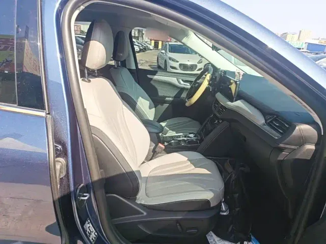 Ford Escape — Фото автомобиля 24
