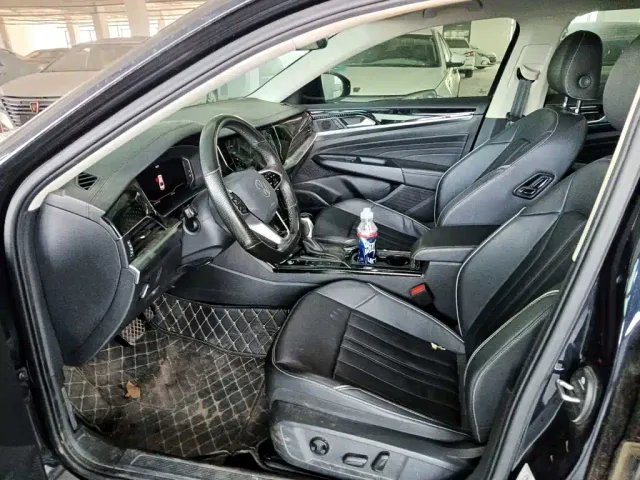 Volkswagen Passat — Фото автомобиля 8