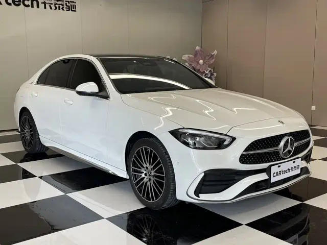 Mercedes-Benz C-Class — Фото автомобиля 2