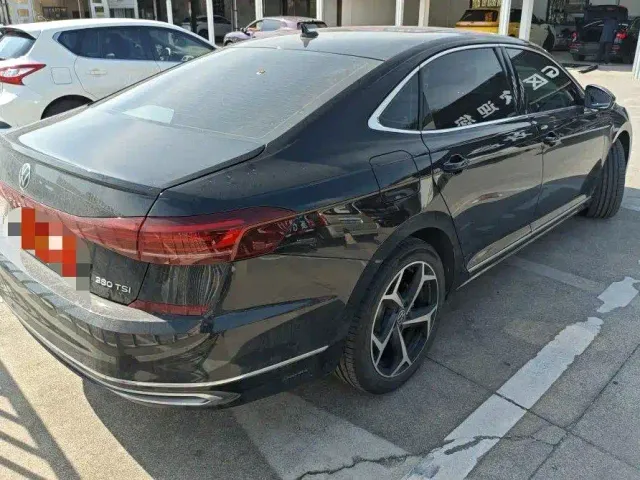 Volkswagen Passat — Фото автомобиля 2
