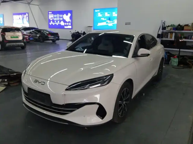 Фотография автомобиля — BYD Seal 06