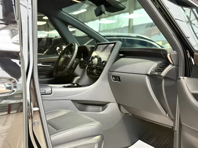 Toyota Alphard 2024 Hybrid 2.5L Prestige Edition — Фото автомобиля 11
