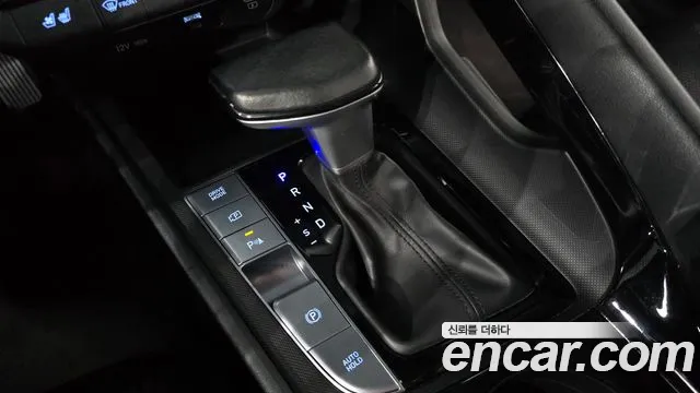 Hyundai Avante CN7 — Фото автомобиля 12