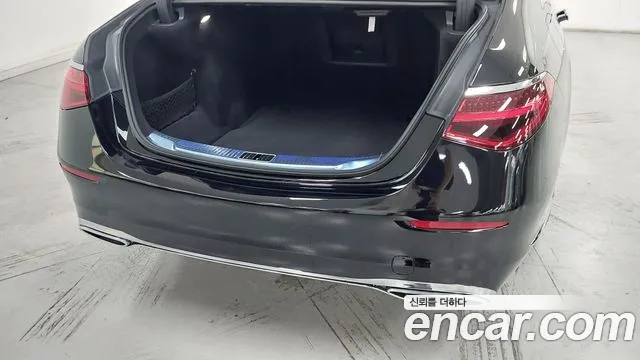 Mercedes-Benz S-Class W223 — Фото автомобиля 11