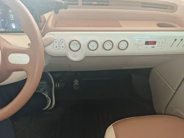 Besturn Bestune Pony 2026 222km Shining Horse — Фото автомобиля 12
