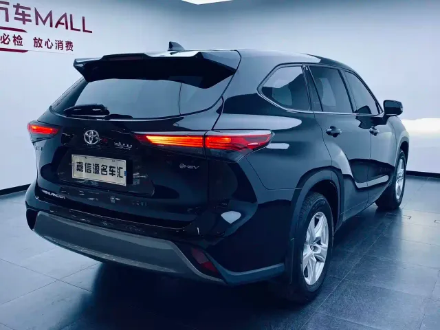 Toyota Highlander — Фото автомобиля 9