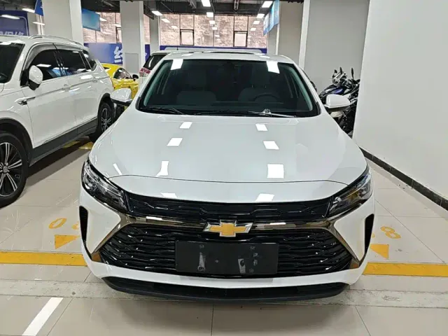 Chevrolet Monza — Фото автомобиля 2