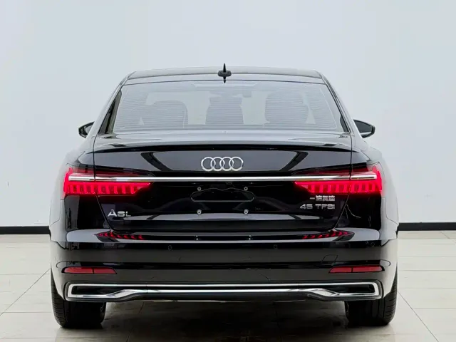 Audi A6L — Фото автомобиля 8