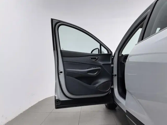 BYD Seal 05 DM-i — Фото автомобиля 9