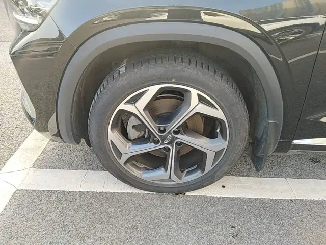 Geely Xingyue L — Фото автомобиля 22
