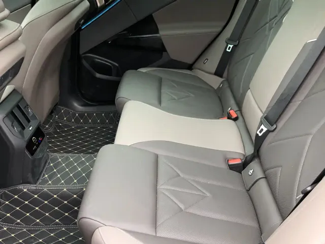 BMW X3 — Фото автомобиля 4