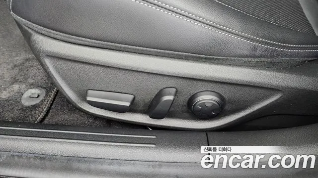Genesis G70 Новый G70 Бензин 2.5T 4WD — Фото автомобиля 27