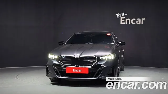 BMW i5 — Фото автомобиля 2