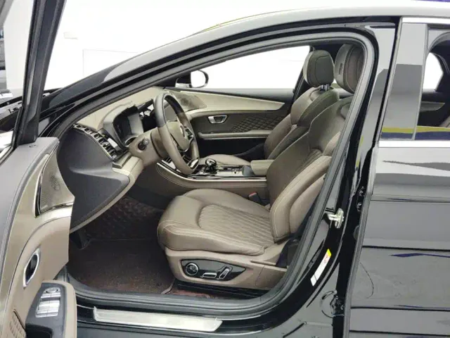 BYD Han — Фото автомобиля 9