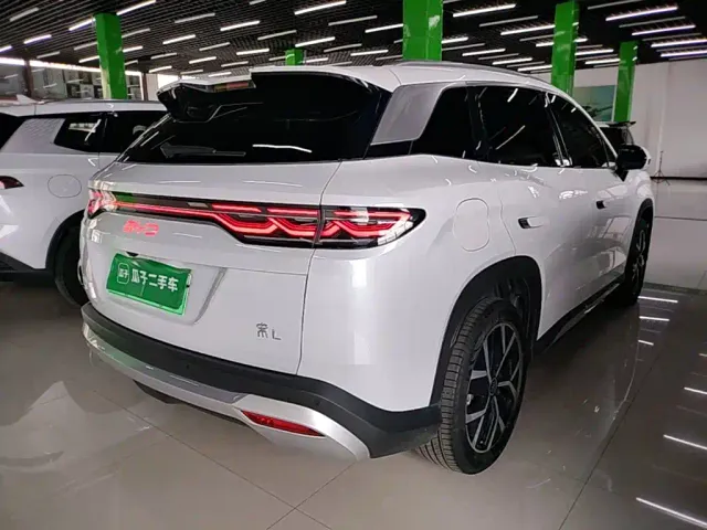 BYD Song L DM-i — Фото автомобиля 6