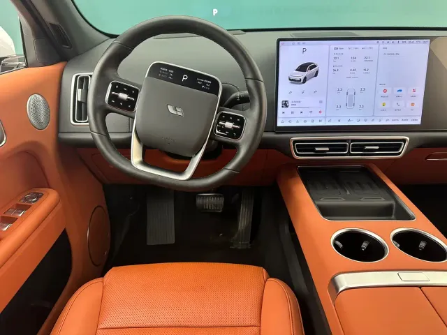 Li Auto L7 — Фото автомобиля 7