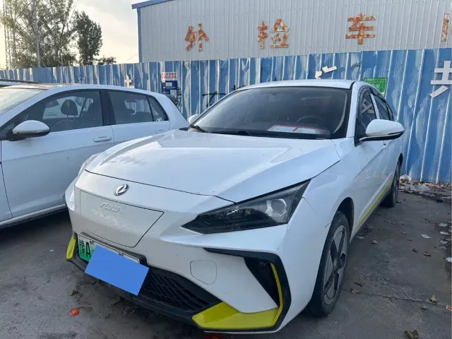 Dongfeng Fengshen E70 — Фото автомобиля 3