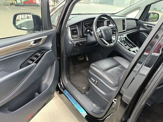 GAC Trumpchi M8 — Фото автомобиля 15