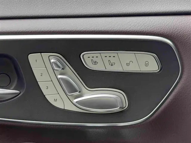 Mercedes-Benz V-Class — Фото автомобиля 16
