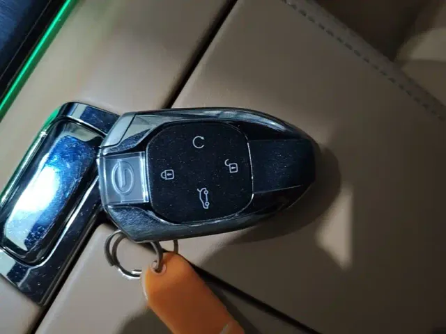 GAC Trumpchi ES9 — Фото автомобиля 8