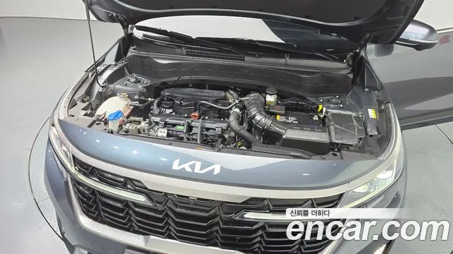 Kia Seltos Бензин 1.6 турбо 2WD — Фото автомобиля 6